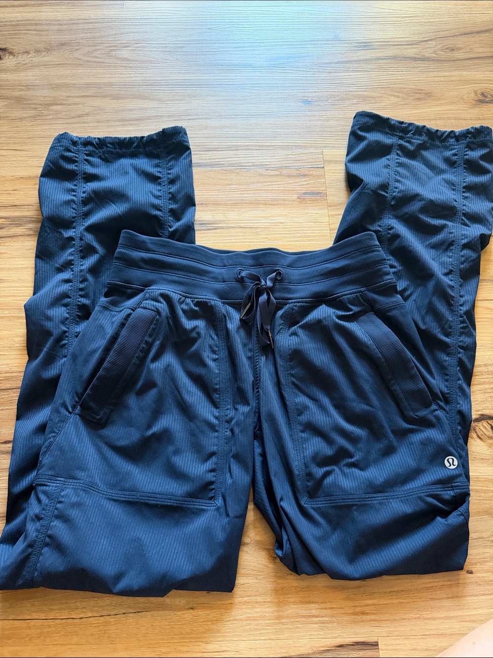 lululemon athletica women’s Navy Ribbed Jogger Pants - Picture 1 of 1